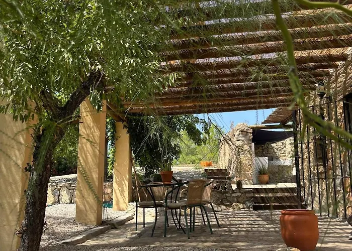 Casa Mushin Nyaraló *